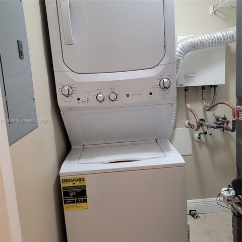 1811 Sabal Palm Dr 106, Davie, FL 33324