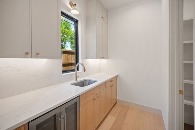 6245 Martel Avenue, Dallas, TX 75214