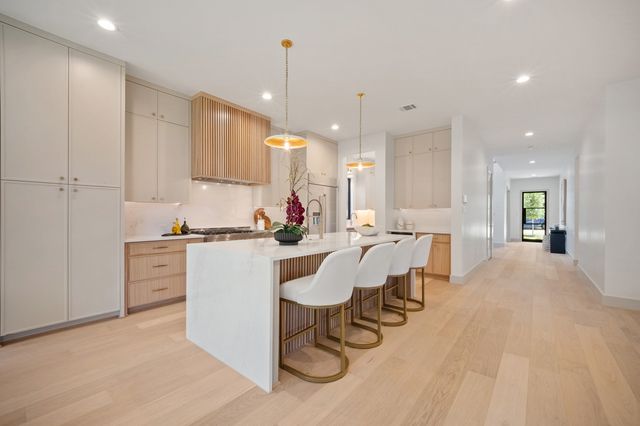 6245 Martel Avenue, Dallas, TX 75214