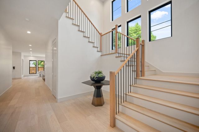6245 Martel Avenue, Dallas, TX 75214