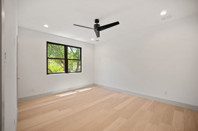 6245 Martel Avenue, Dallas, TX 75214