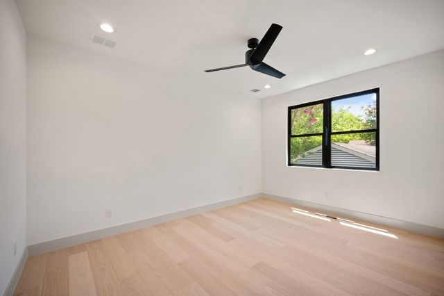 6245 Martel Avenue, Dallas, TX 75214
