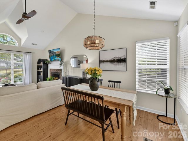 4131 Huntmeadow Drive, Charlotte, NC 28269