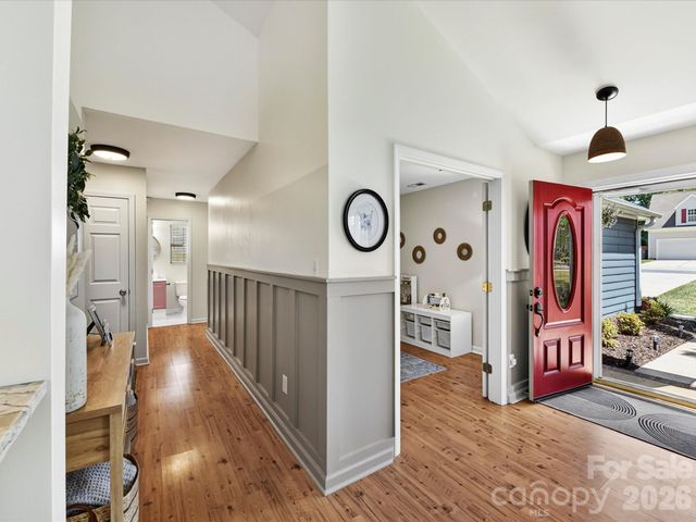 4131 Huntmeadow Drive, Charlotte, NC 28269