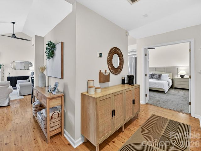 4131 Huntmeadow Drive, Charlotte, NC 28269