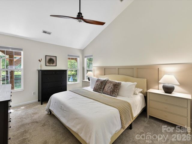 4131 Huntmeadow Drive, Charlotte, NC 28269