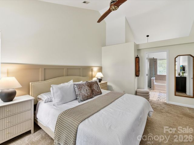4131 Huntmeadow Drive, Charlotte, NC 28269