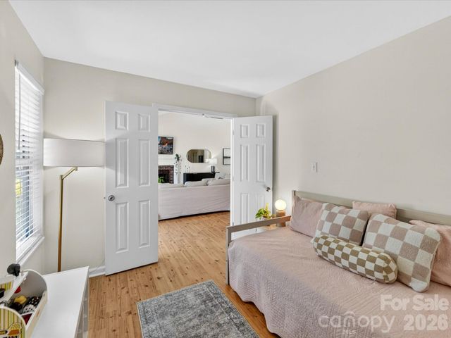 4131 Huntmeadow Drive, Charlotte, NC 28269