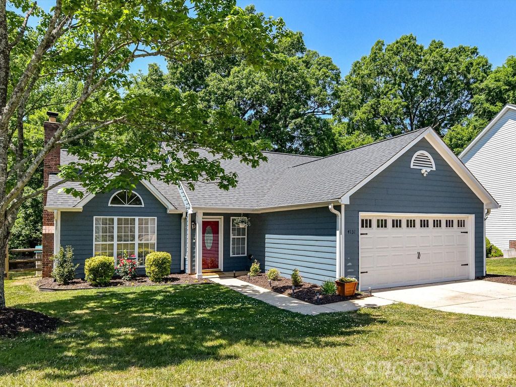 4131 Huntmeadow Drive, Charlotte, NC 28269