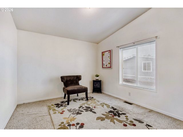 20248 HIGHWAY 213 27, Oregon City, OR 97045