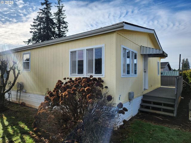 20248 HIGHWAY 213 27, Oregon City, OR 97045