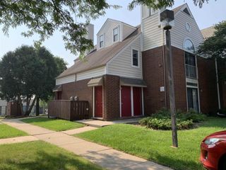 527 Donofrio Drive #6, Madison, WI 53719