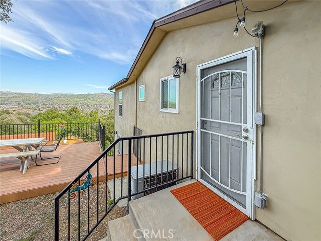 1059 Alta Vista, Simi Valley, CA 93063