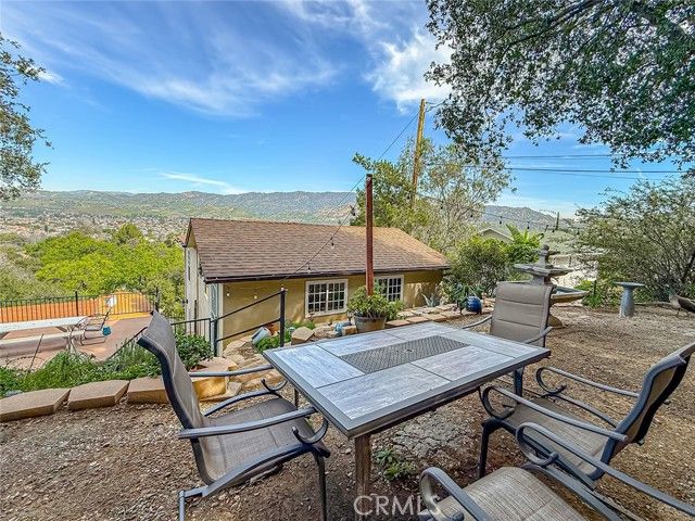 1059 Alta Vista, Simi Valley, CA 93063