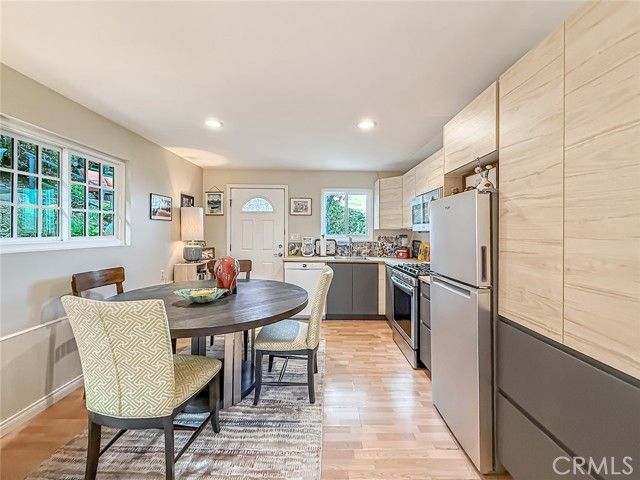 1059 Alta Vista, Simi Valley, CA 93063