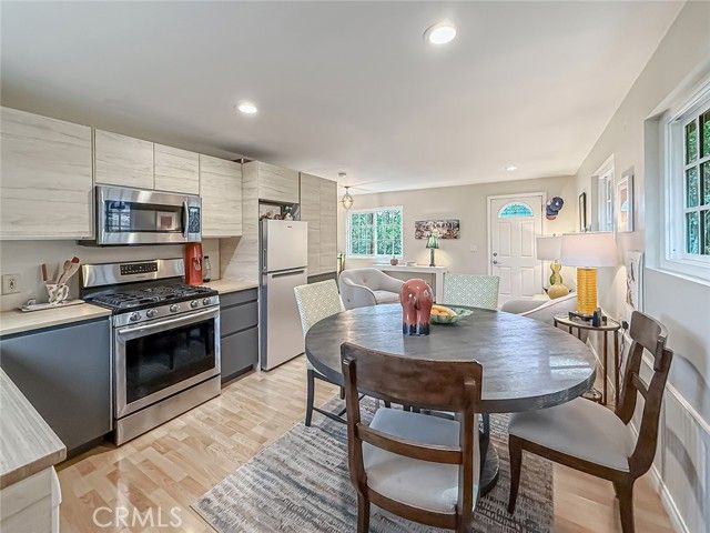 1059 Alta Vista, Simi Valley, CA 93063