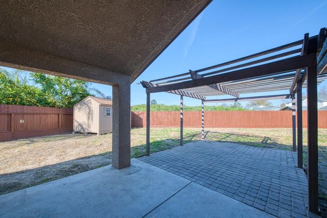 2295 N Lodi, Fresno, CA 93722