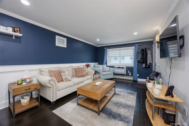 40 W 4th Street 7, Patchogue, NY 11772
