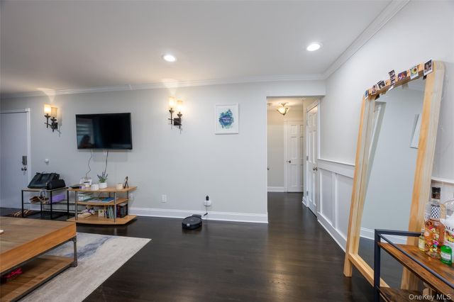 40 W 4th Street 7, Patchogue, NY 11772