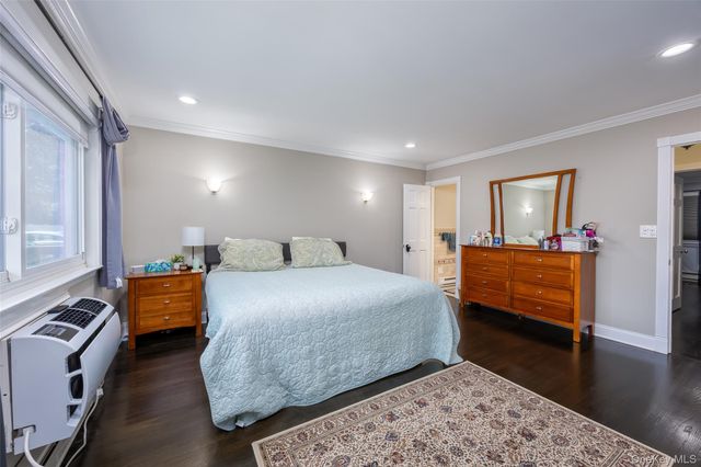 40 W 4th Street 7, Patchogue, NY 11772