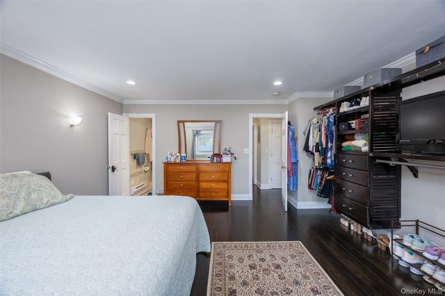 40 W 4th Street 7, Patchogue, NY 11772