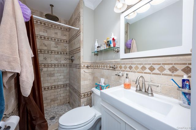 40 W 4th Street 7, Patchogue, NY 11772