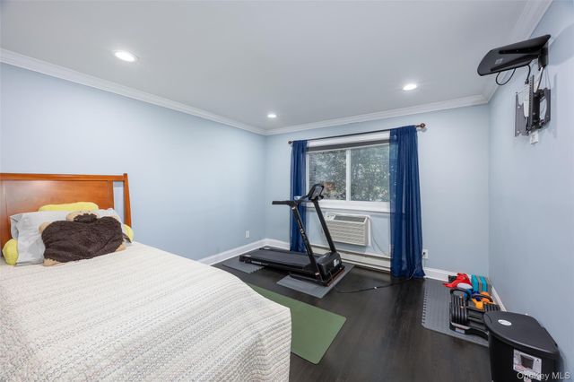 40 W 4th Street 7, Patchogue, NY 11772