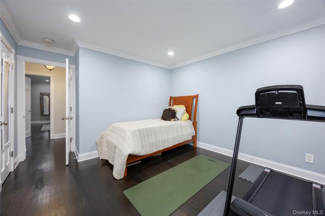 40 W 4th Street 7, Patchogue, NY 11772