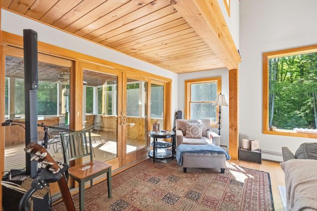 16 Hampshire Drive, Gilford, NH 03249