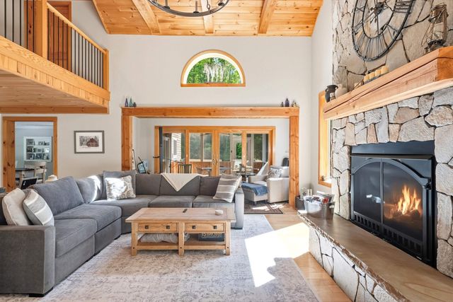 16 Hampshire Drive, Gilford, NH 03249