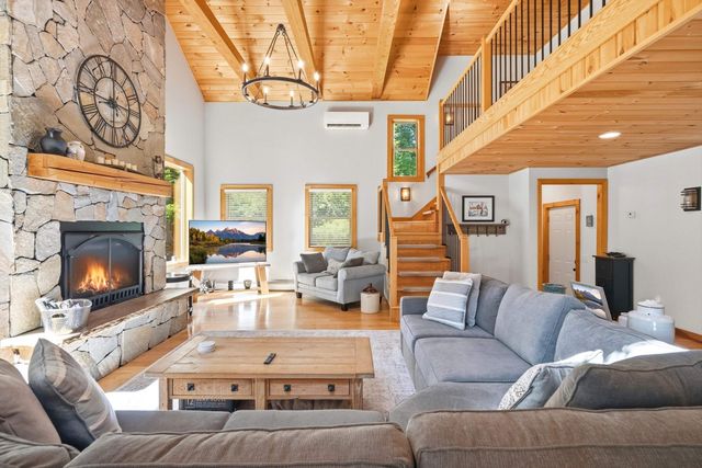 16 Hampshire Drive, Gilford, NH 03249