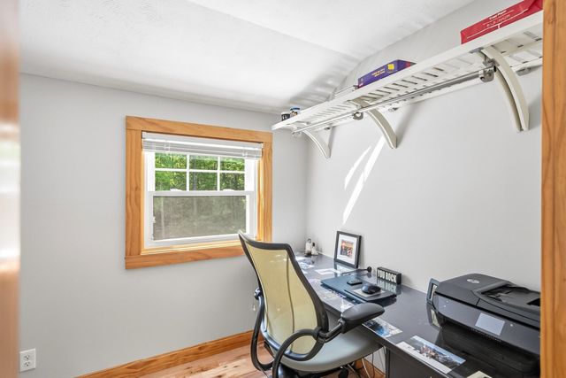 16 Hampshire Drive, Gilford, NH 03249