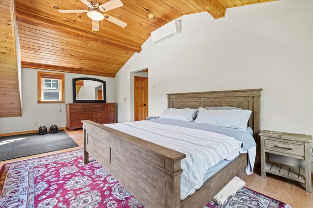 16 Hampshire Drive, Gilford, NH 03249