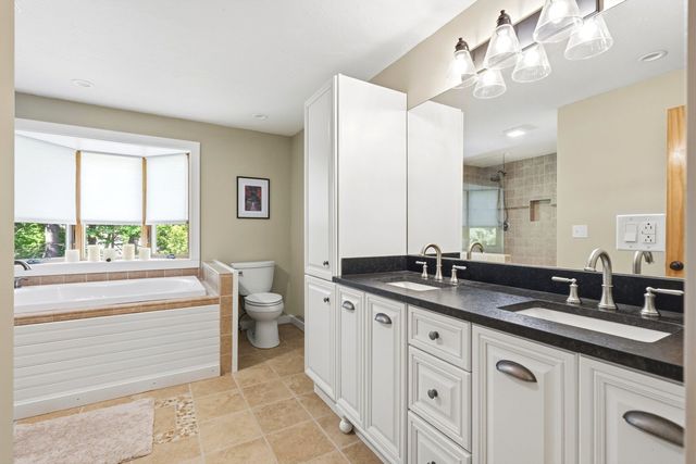16 Hampshire Drive, Gilford, NH 03249