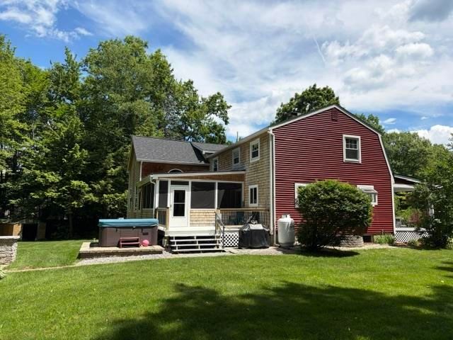 16 Hampshire Drive, Gilford, NH 03249
