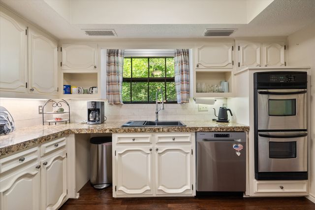 1700 Jennifer Circle, Corsicana, TX 75110