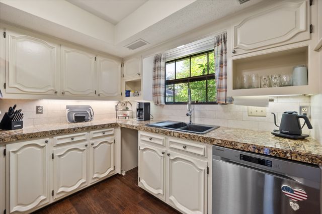 1700 Jennifer Circle, Corsicana, TX 75110