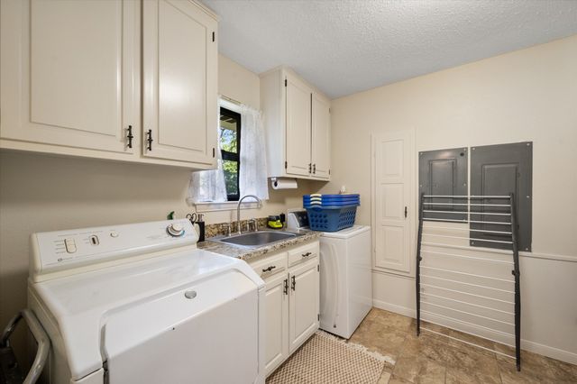 1700 Jennifer Circle, Corsicana, TX 75110