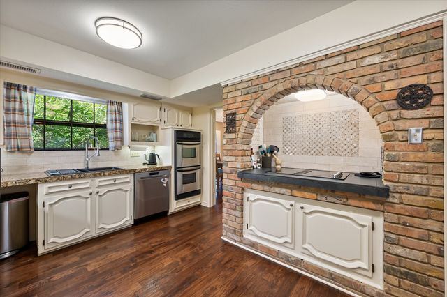 1700 Jennifer Circle, Corsicana, TX 75110