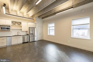 15 PICCADILLY ST E #204, Winchester, VA 22601