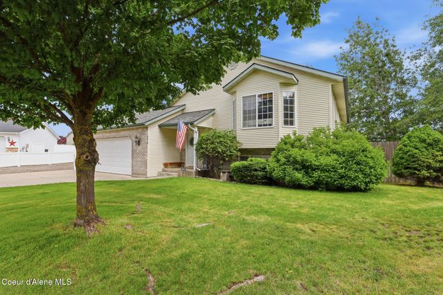 8814 N Torrey LN, Hayden, ID 83835