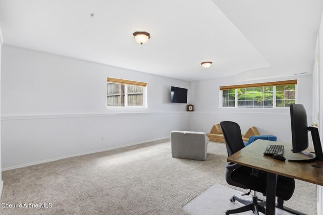 8814 N Torrey LN, Hayden, ID 83835