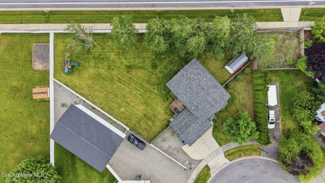 8814 N Torrey LN, Hayden, ID 83835
