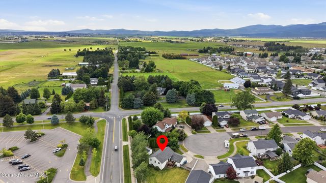 8814 N Torrey LN, Hayden, ID 83835