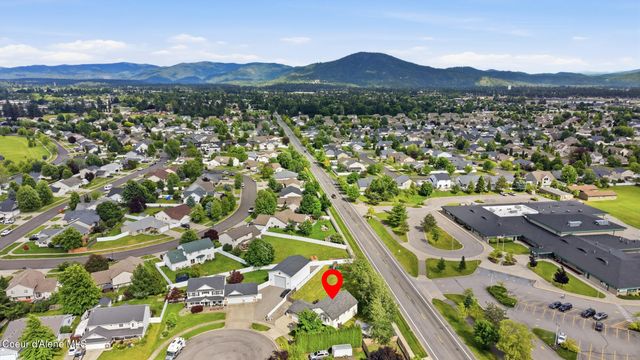 8814 N Torrey LN, Hayden, ID 83835