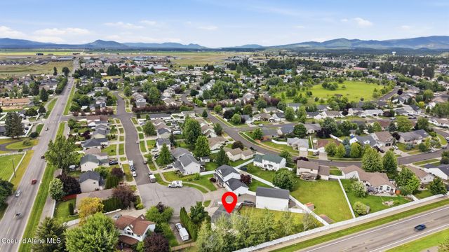 8814 N Torrey LN, Hayden, ID 83835
