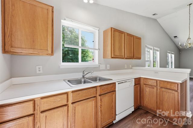 2872 Oasis Lane, Charlotte, NC 28214