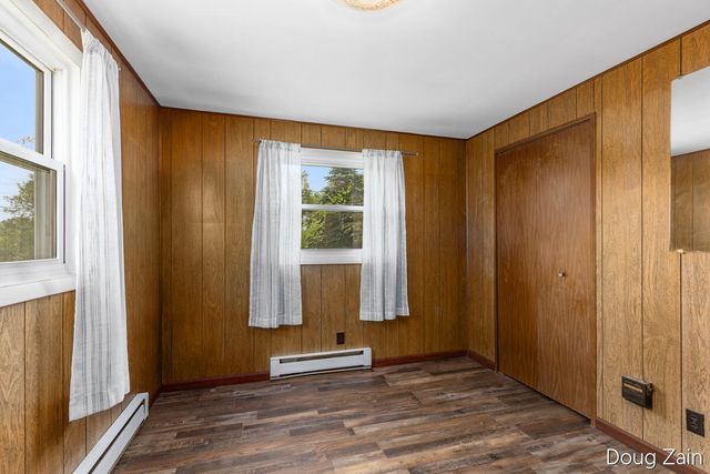 9090 11 Mile Road Ne, Courtland Twp, MI 49341