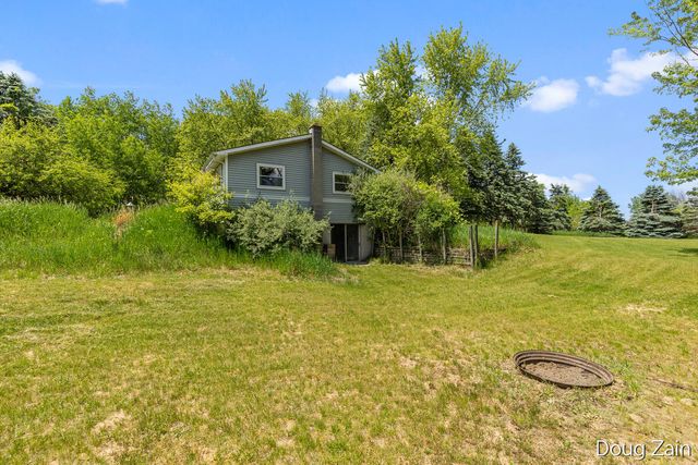 9090 11 Mile Road Ne, Courtland Twp, MI 49341