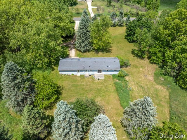9090 11 Mile Road Ne, Courtland Twp, MI 49341